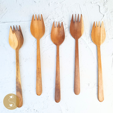 Load image into Gallery viewer, Joyhouseofseratku_Discover Sporkle, a multiuse 2-in-1 camping spoon fork combo. This 5-piece set of reusable travel and camping utensils is perfect for outdoor backpacking, hiking, picnics, and more. Boost your culinary experience with our special collection of wooden forks and spoons in one, perfect for cooking enthusiasts.
